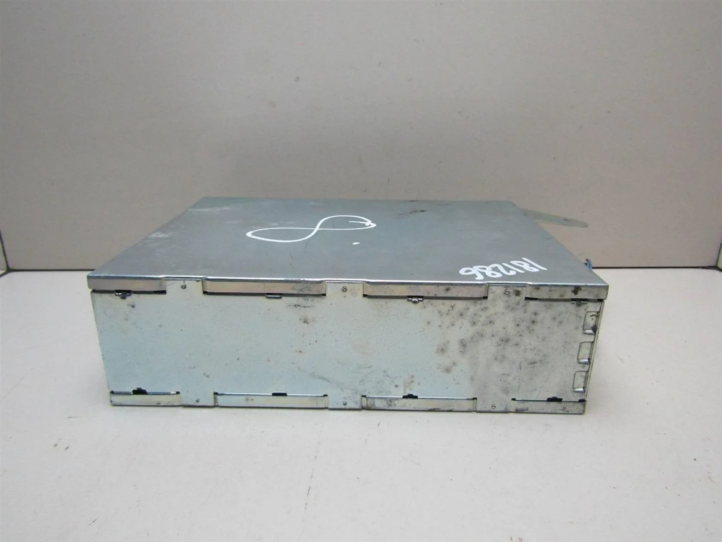 Усилитель акустической системы BMW X5 E53 2000-2007  [65506911221]  в Вологде