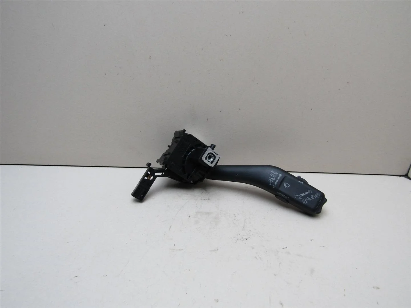 Переключатель стеклоочистителей Skoda Octavia (A5 1Z-) 2004-2013  [1K0953519J]  в Вологде