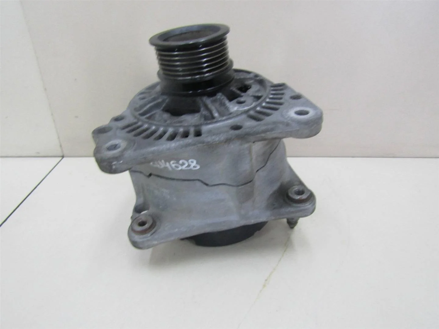 Генератор Skoda Octavia 1997-2000  [037903025B]  1.6 AEE в Вологде