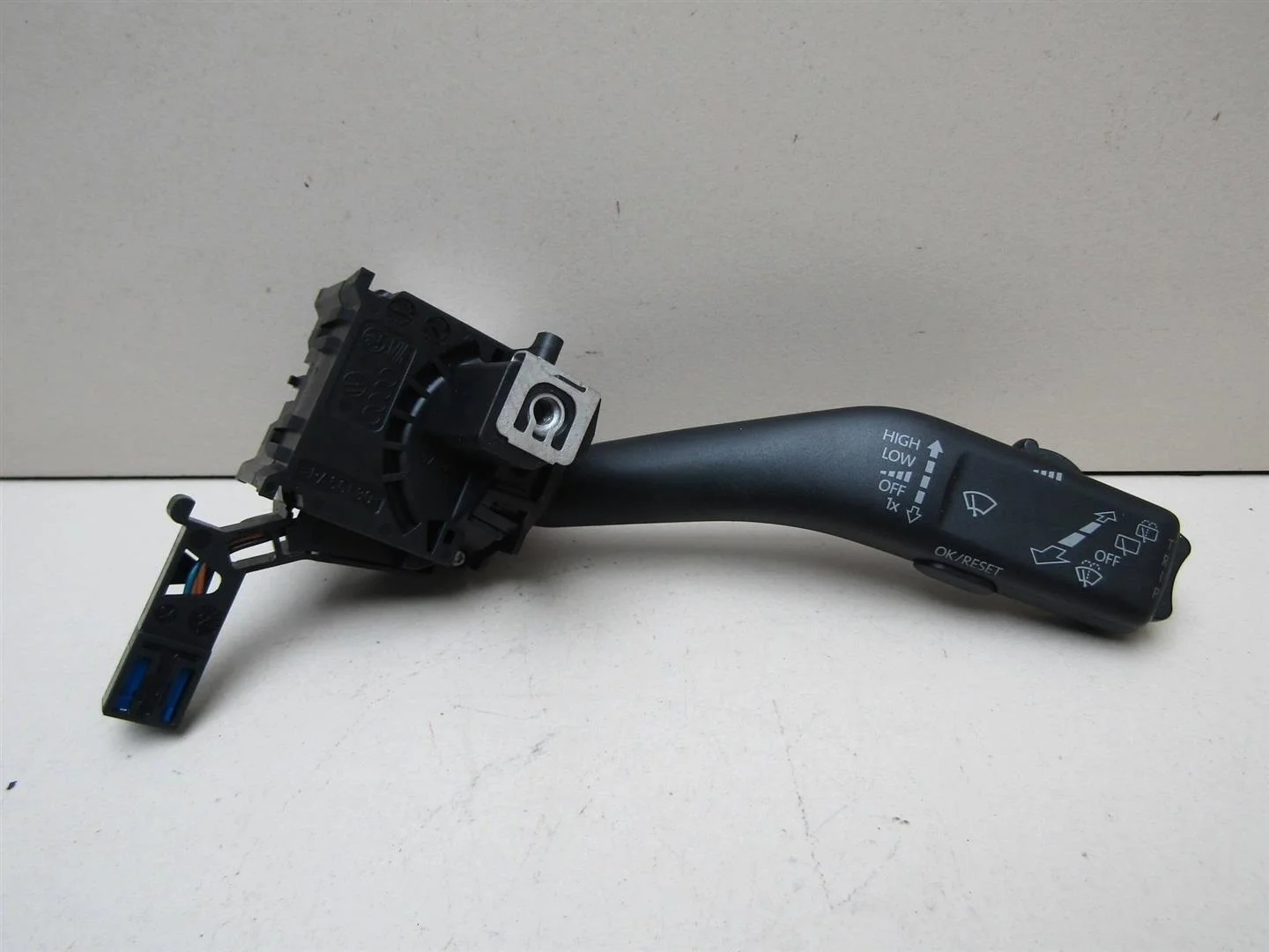 Переключатель стеклоочистителей Skoda Octavia (A5 1Z-) 2004-2013  [1K0953519J]  1.4 BUD в Вологде