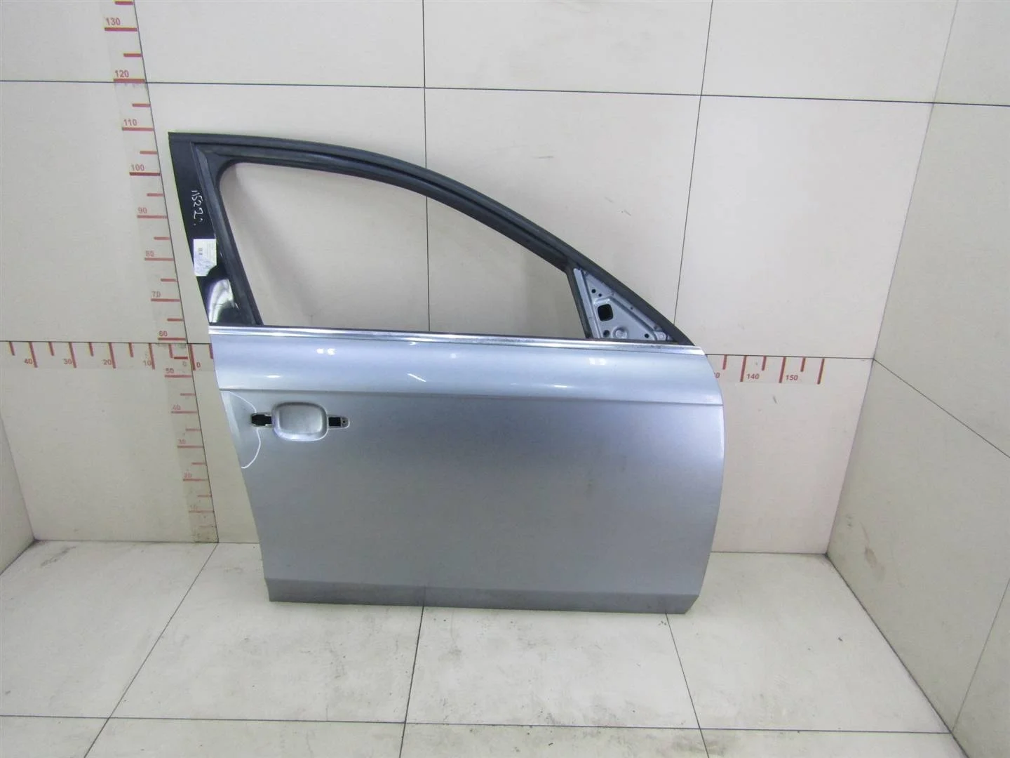 Дверь передняя правая Audi A4 (B8) 2007-2015  [8K0831052J]  в Вологде