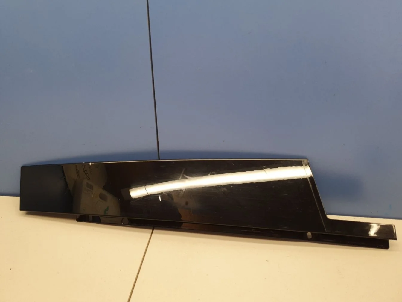 Накладка рамки двери передней левой для Mercedes GLC-klasse X253 2015-