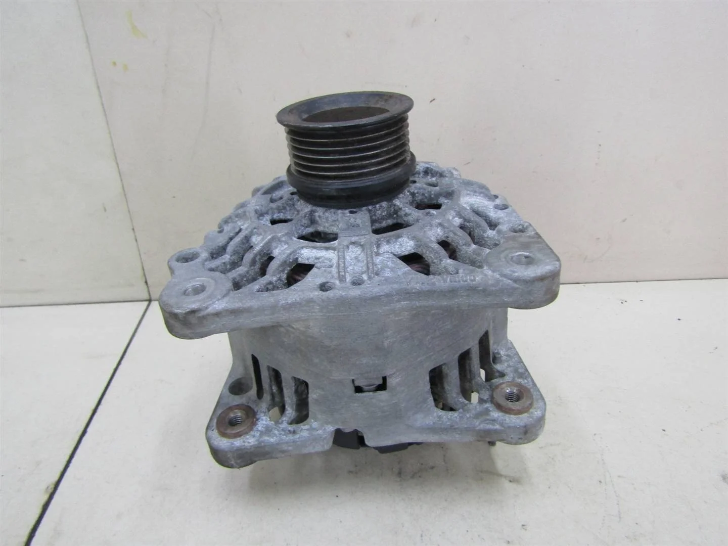 Генератор VW Golf IV \Bora 1997-2005  [030903023J]  в Вологде