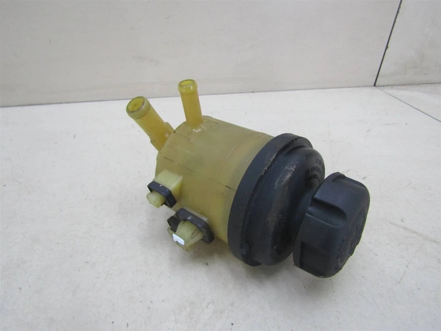 Бачок гидроусилителя Kia RIO 2011-2017  [571500U000]  1.4 16V  G4FA в Вологде