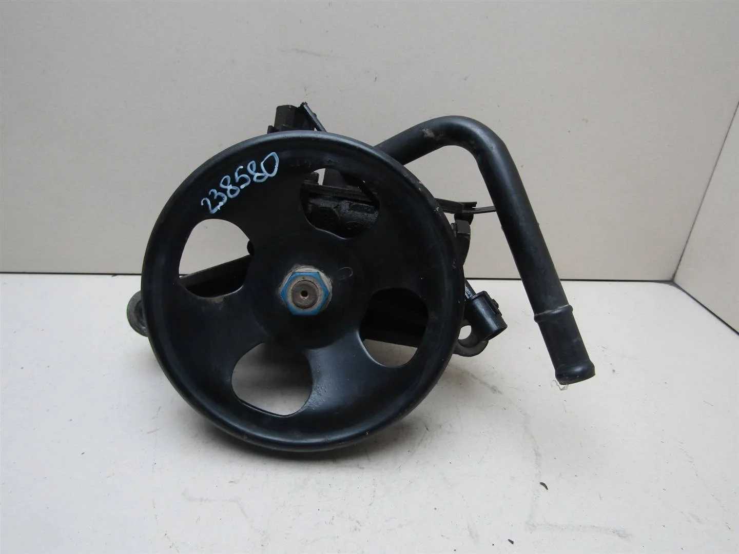 Насос гидроусилителя Kia RIO 2011-2017  [571004L000]  1.4 16V  G4FA в Вологде