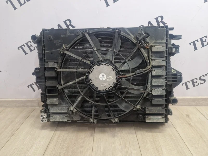Кассета радиаторов сборе VW Touareg 2 2010-2018 7P