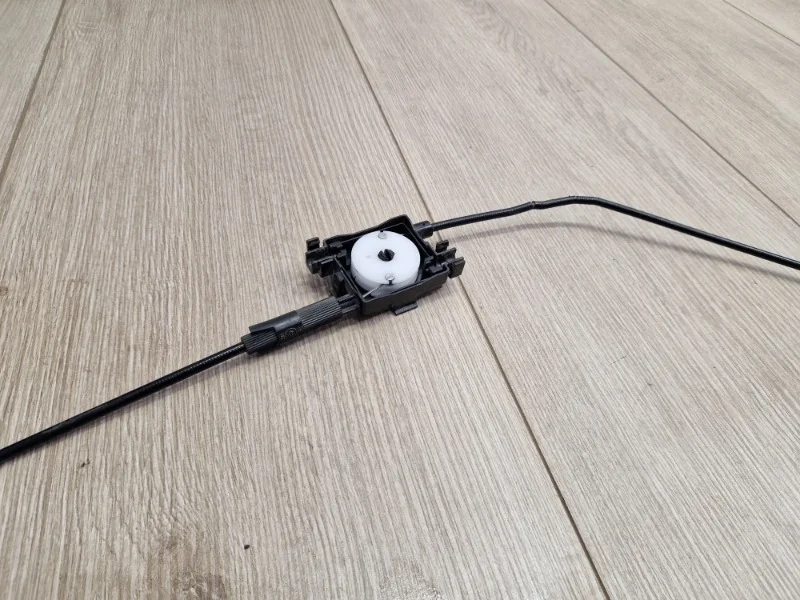 Трос замка капота Audi A7 2012-2018 4G8