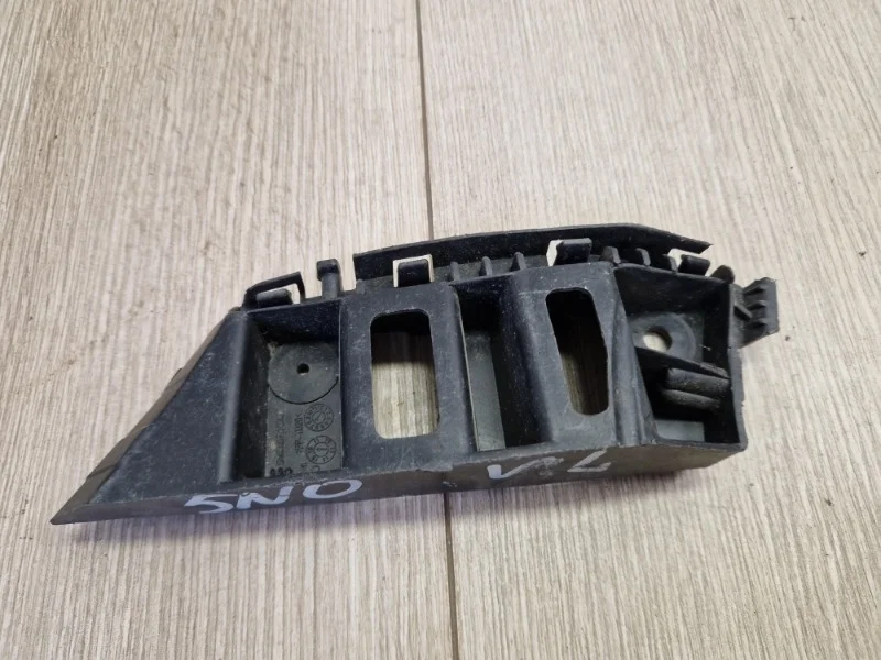 Кронштейн бампера VW Tiguan 1 2008-2012 5N
