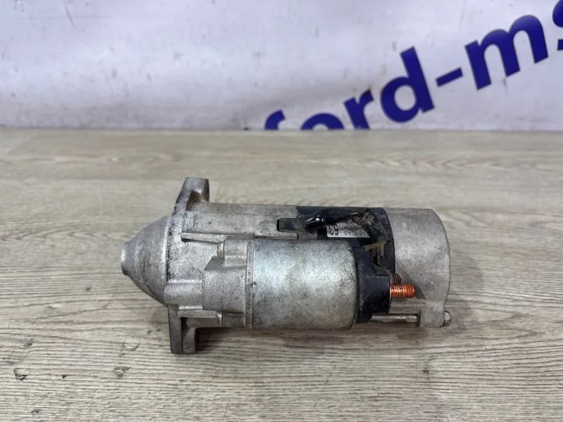 Стартер Mitsubishi Pajero Sport 2012 KH4W