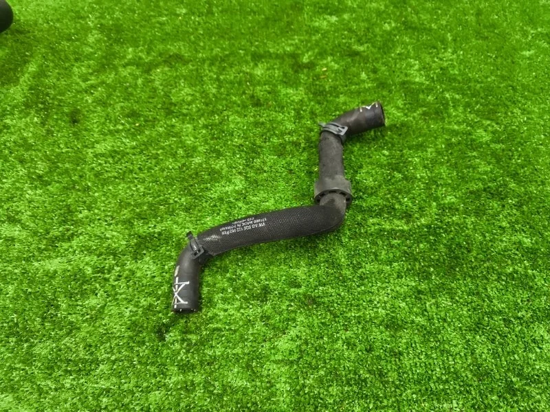 Патрубок системы охлаждения volkswagen Passat 2016 5Q0122063 B8 CZE