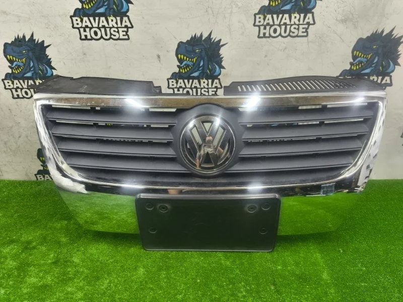 Решетка радиатора volkswagen Passat 2009 3C0853651A B6 BZB