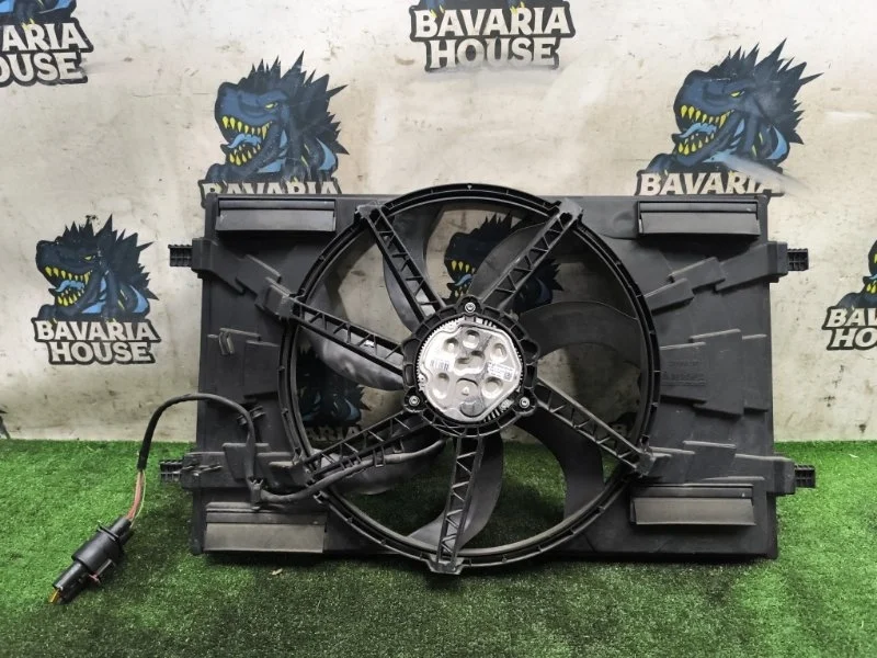 Вентилятор радиатора volkswagen Golf 2014 5Q0121205S 7 CJZ