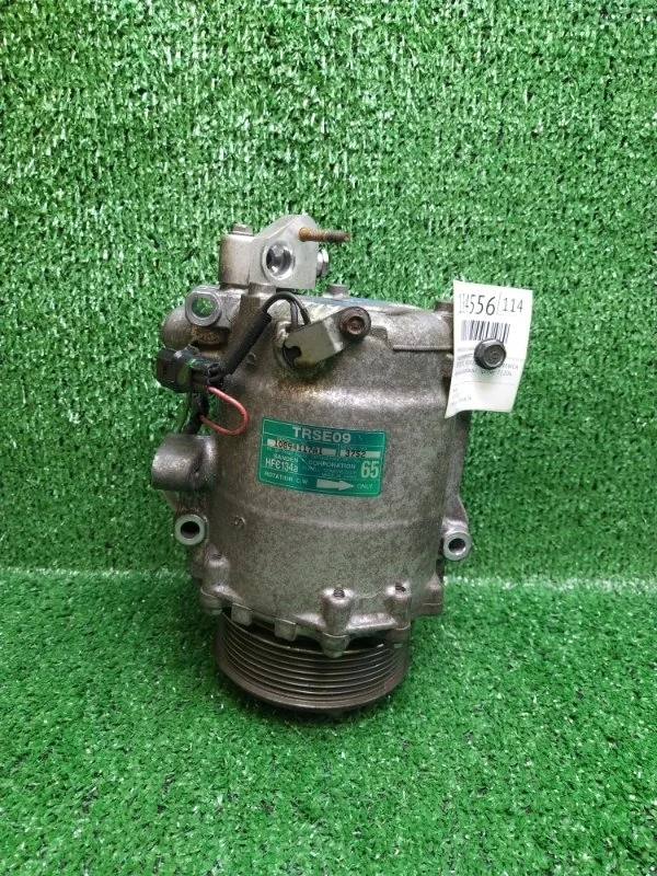 Компрессор кондиционера Honda CR-V 2007 RE4