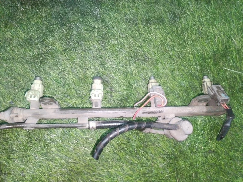 Форсунка топливная Mitsubishi Lancer HDA250E CS 4G63