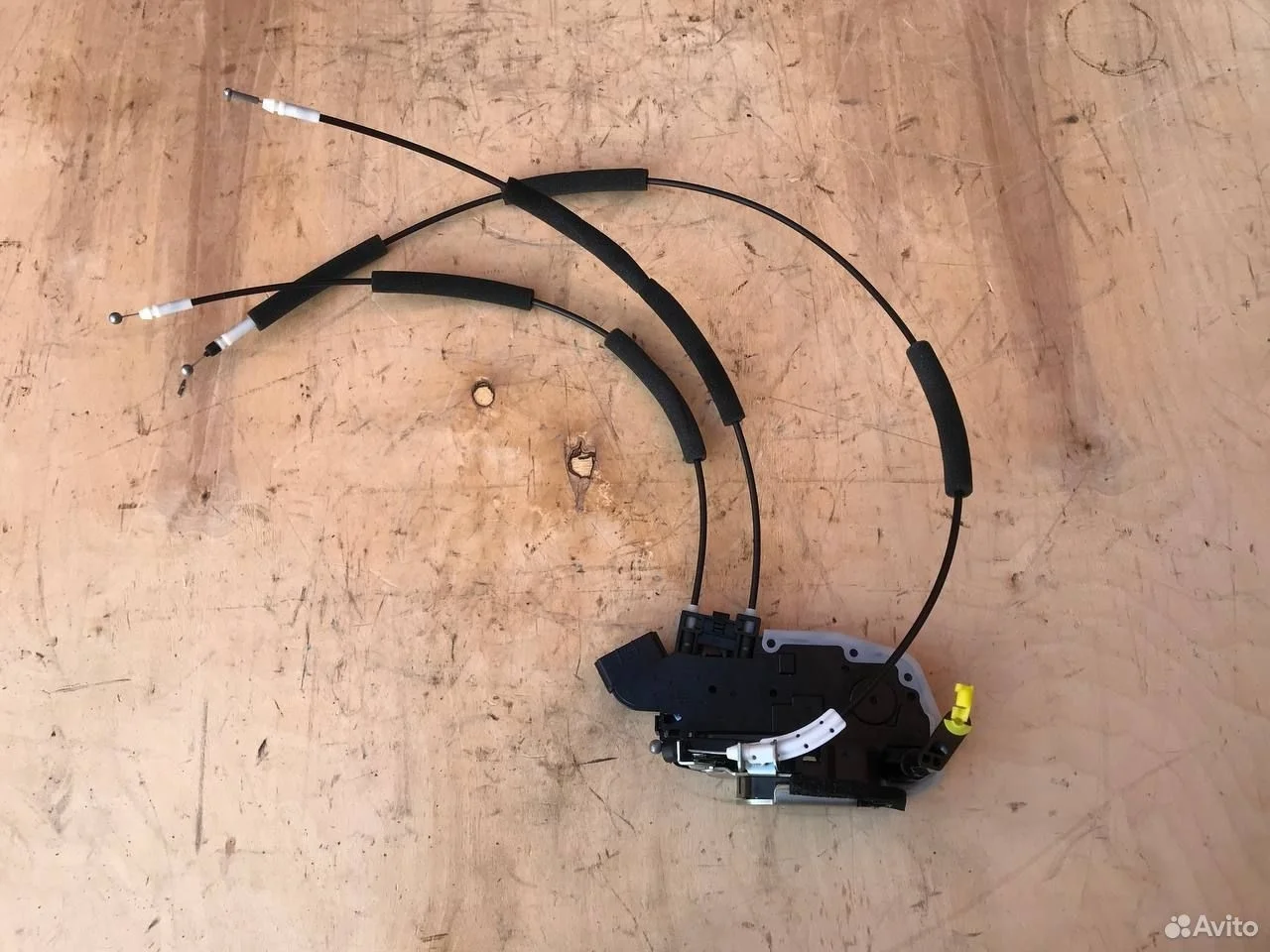 Замок передний левый infiniti qx56 qx80 patrol y62