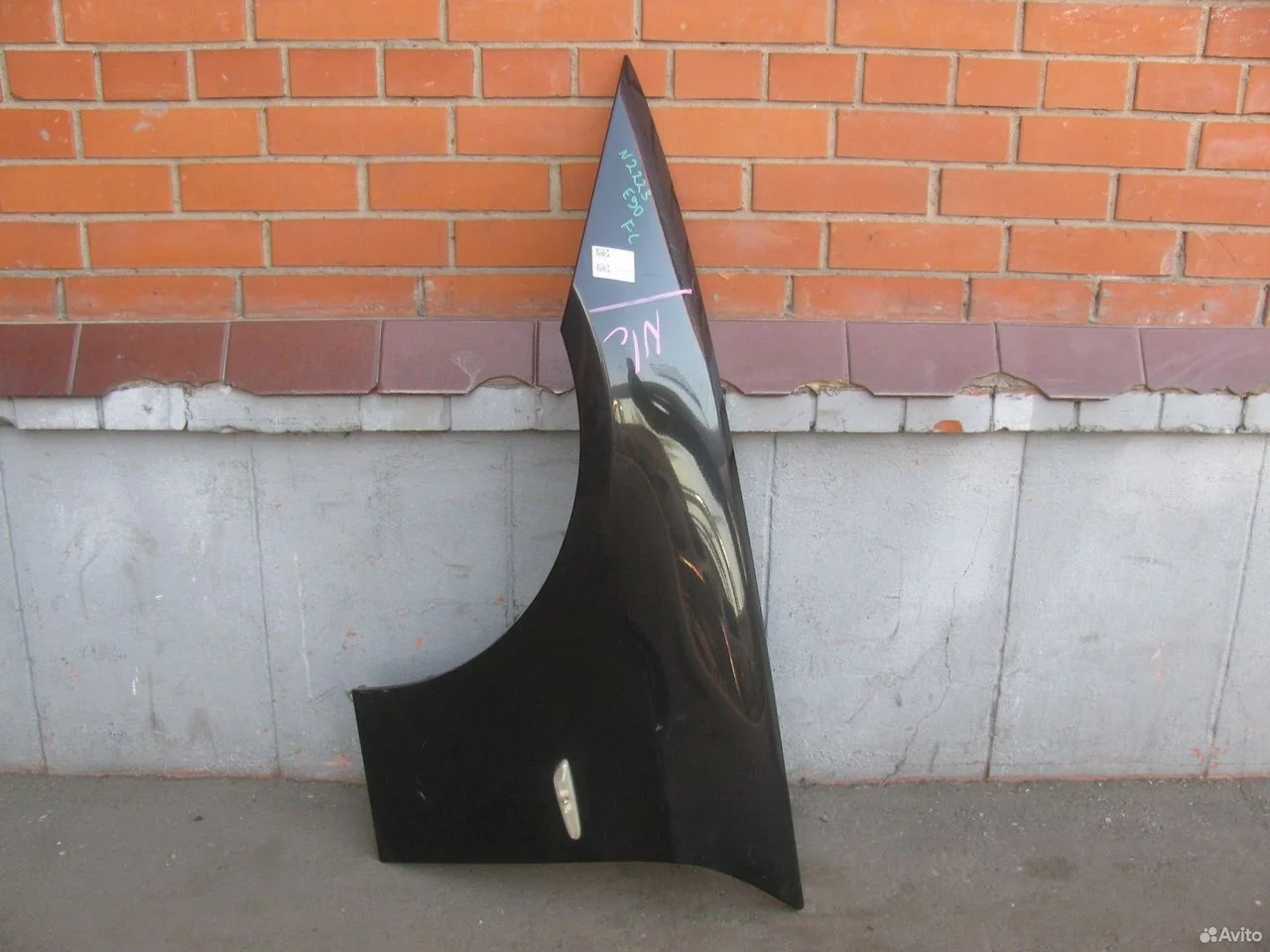 Крыло левое bmw 320 e90 2004-2012