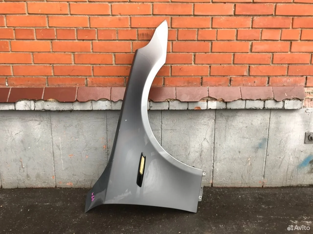 Крыло переднее правое bmw 525 e60