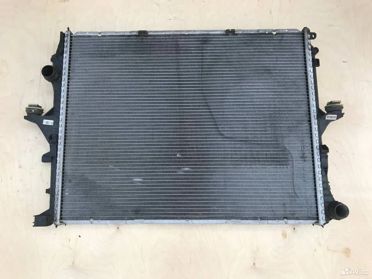 Радиатор двигателя porsche cayenne 957 touareg q7