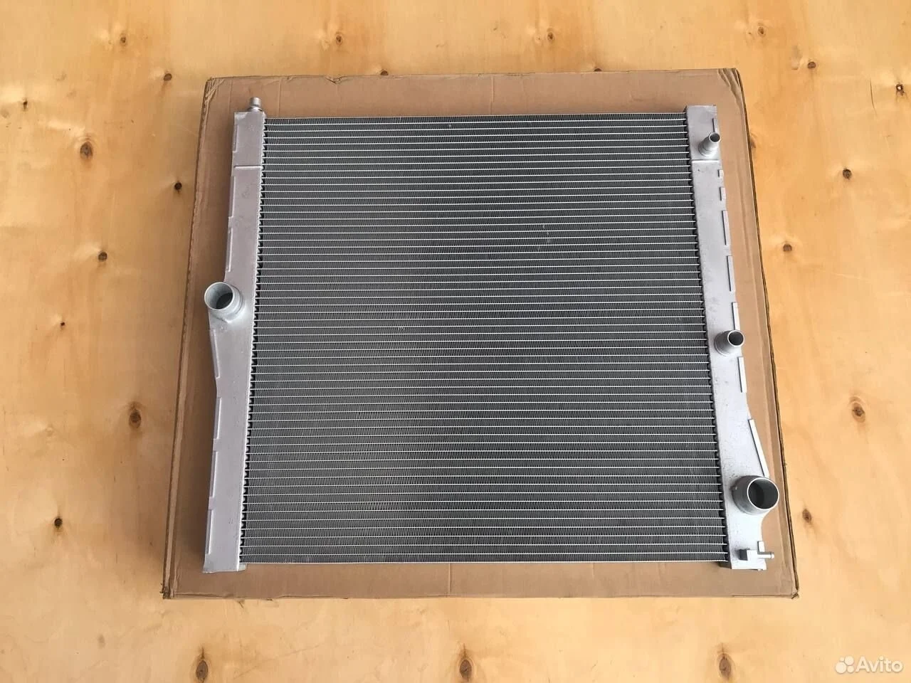 Радиатор двигателя bmw x5 x6 5.0