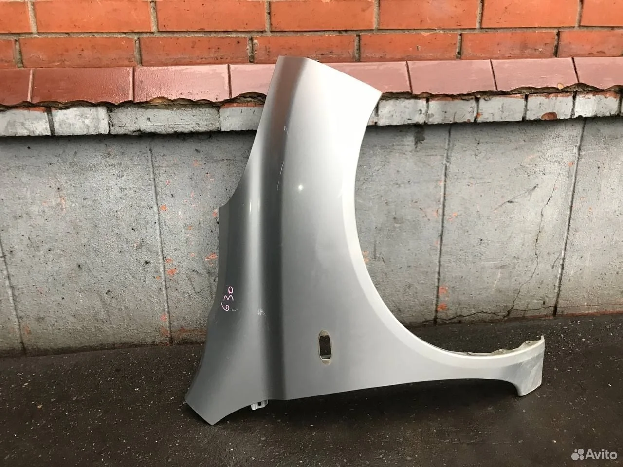 Крыло правое nissan micra march k12