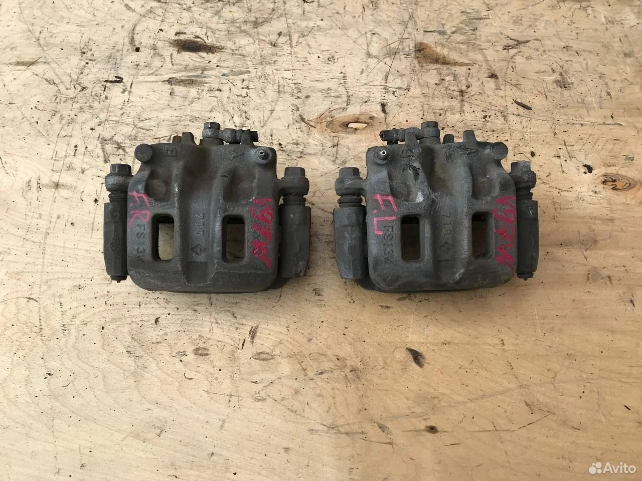 Передние суппорта mitsubishi grandis pajero 3 4