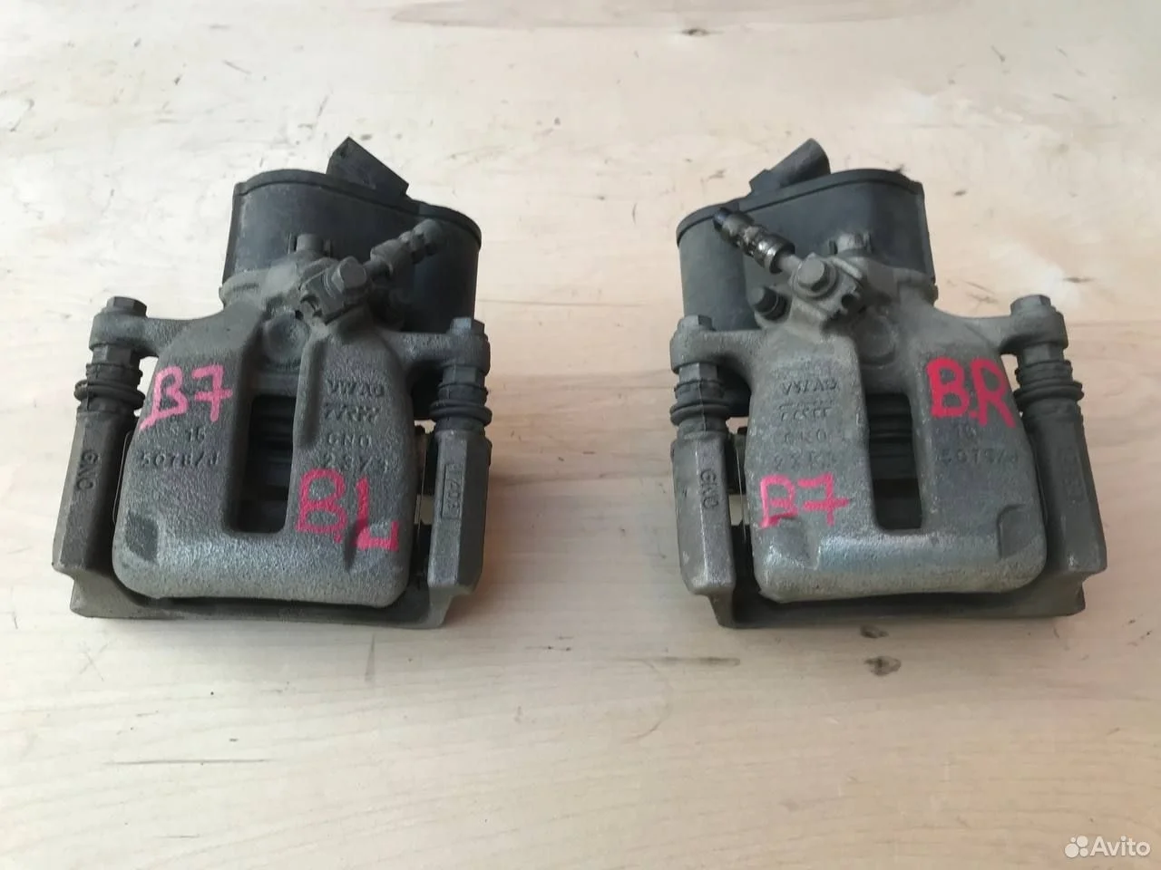 Суппорт задний volkswagen passat b6 b7 cc