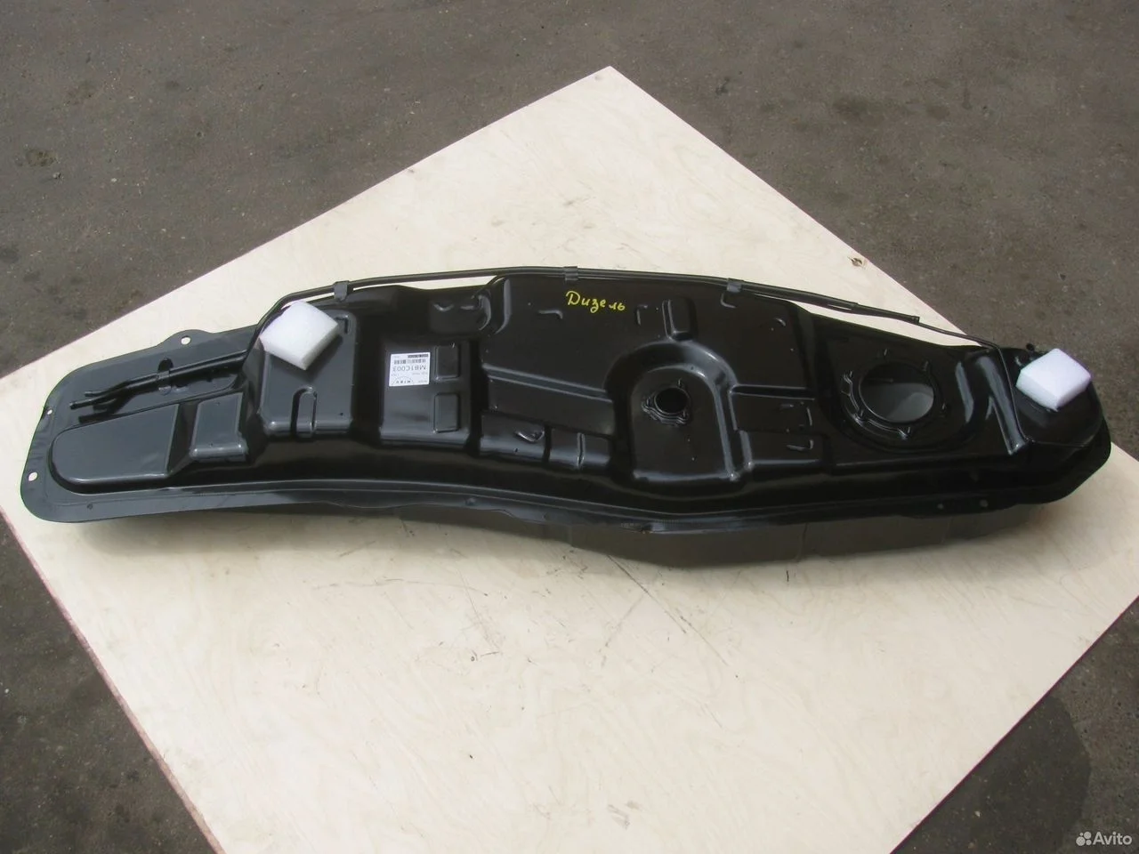 Бензобак mitsubishi pajero montero дизель 5 дв