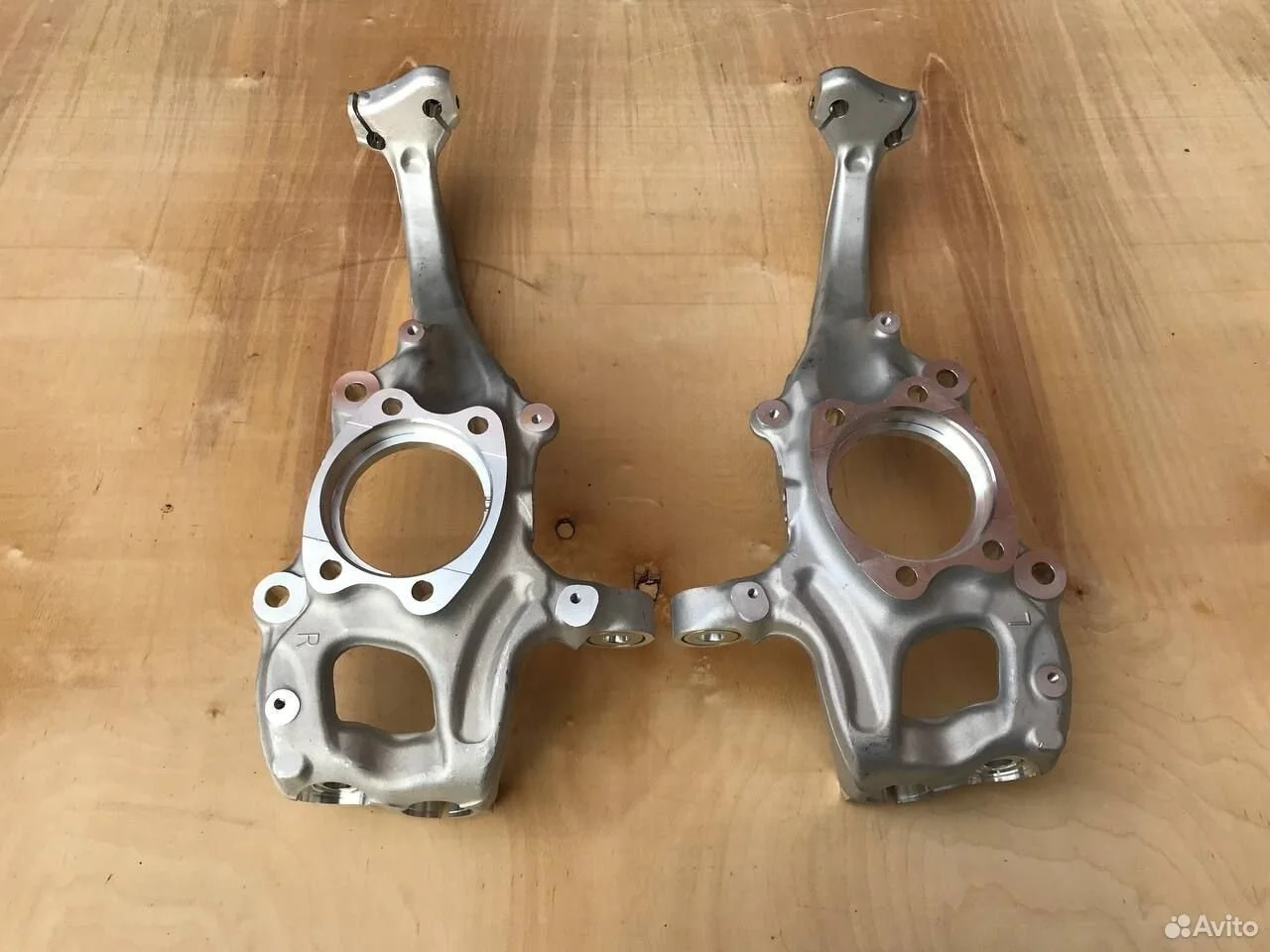 Поворотный кулак audi a4 a5 q5 2007-2016