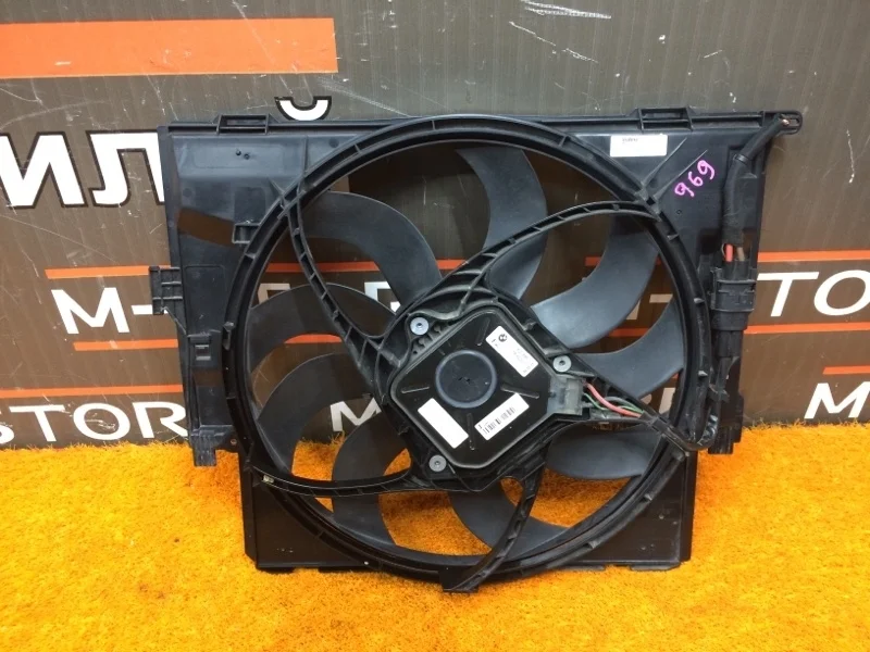 Вентилятор радиатора Bmw 1-Series 2011 17427640509 F20 N13B16A