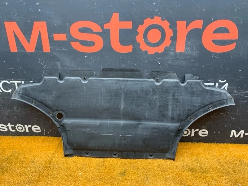 Защита двигателя Audi A5 2010 8K0863821AF 8T CDN