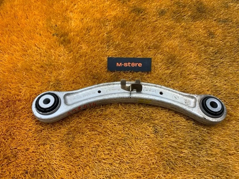 Рычаг подвески верхний Audi Q7 2012 7L0505375A 4L CJTC, задний правый