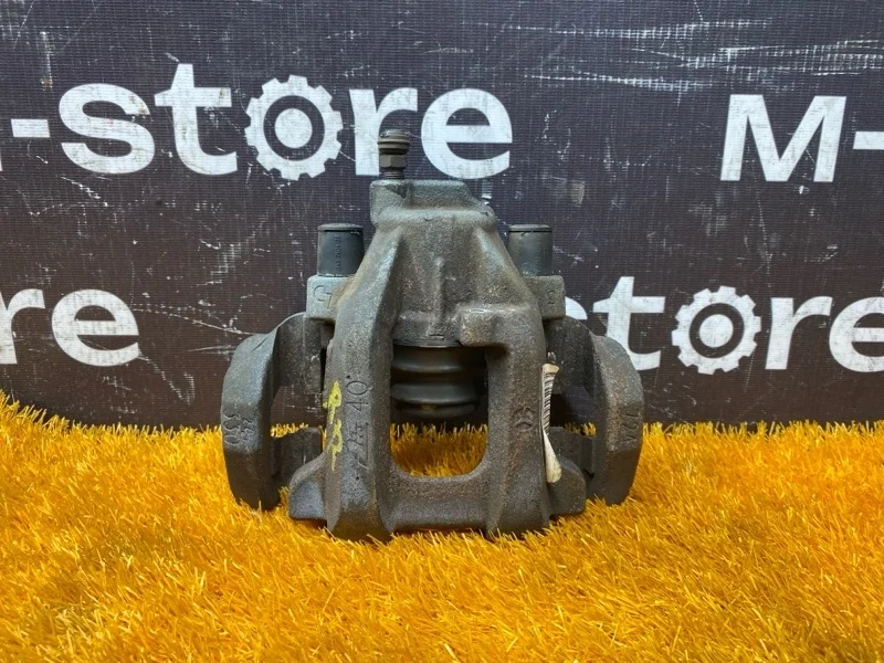 Суппорт Mercedes-Benz M-Class 2006 A1644235398 W164 272.967, задний правый