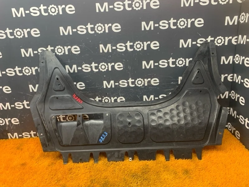 Защита двигателя Volkswagen Passat 2012 3C8825235 B7 CAX