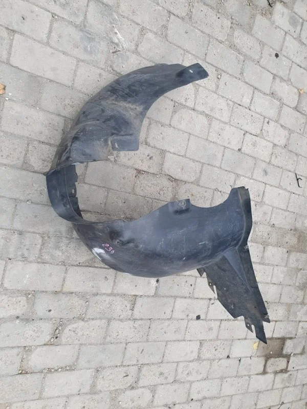 Подкрылок Volkswagen Polo 2009-2015