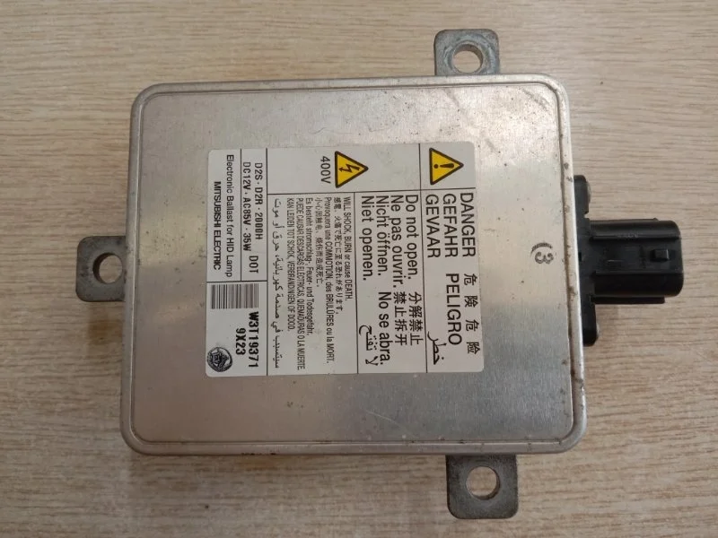 Блок ксенона Honda Civic 4D FD 2009 - 2011