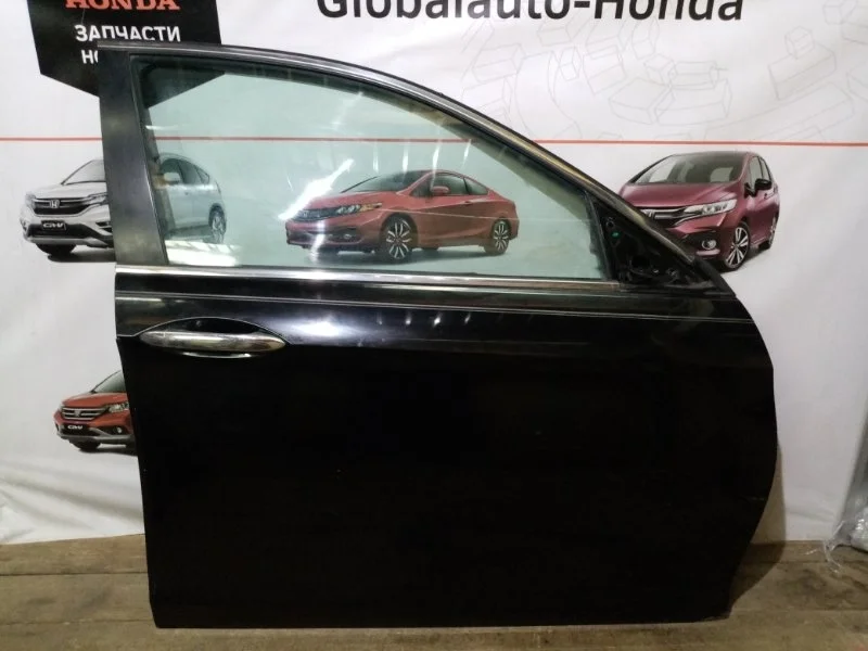 Дверь передняя правая Honda Accord CR K24W2