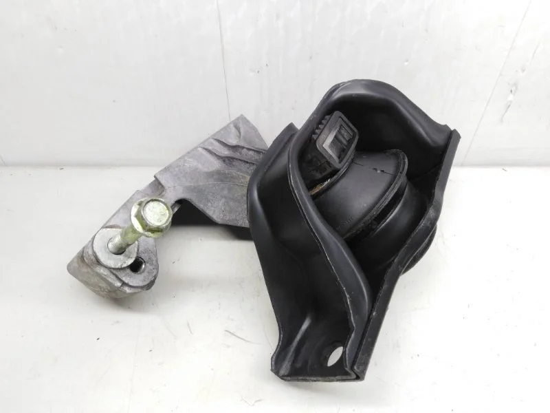 Опора ДВС правая Nissan X-Trail T31