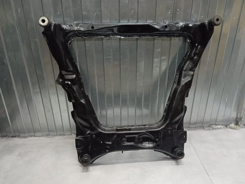 Подрамник передний Nissan Qashqai J10 MR20DE