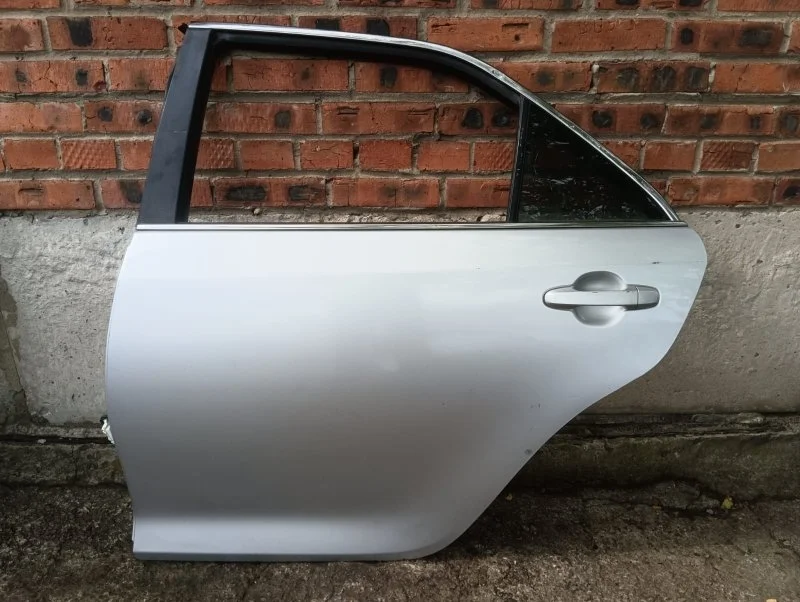 Дверь задняя левая Toyota Camry XV50/XV55 2ARFE