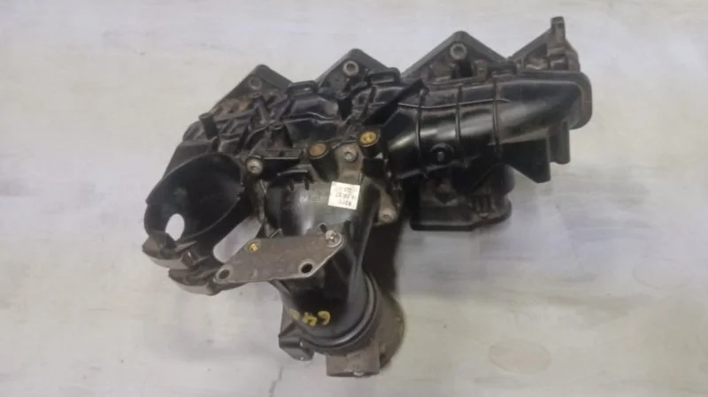 Коллектор впускной Mercedes-Benz E-Klasse W211