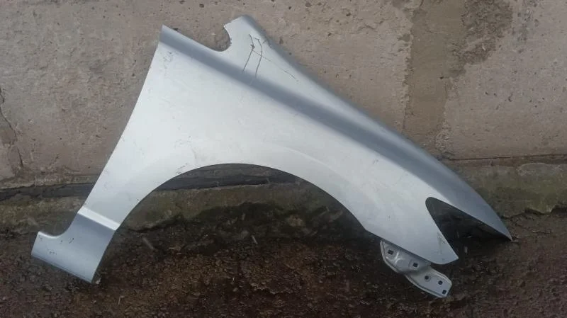 Крыло переднее правое Honda Civic 4D FD R18A1