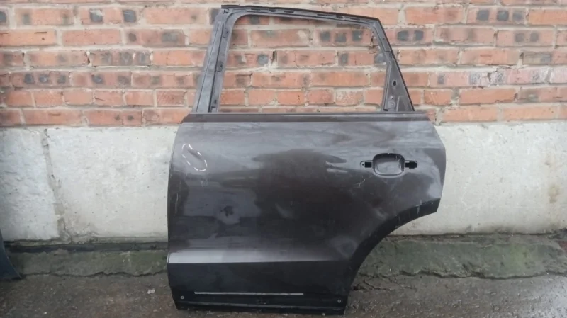 Дверь задняя левая Audi Q5 8R