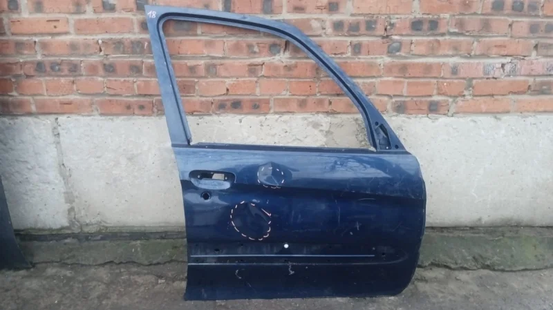 Дверь передняя правая Citroen Xsara-Picasso N68