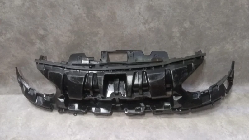 Усилитель бампера передний Renault Fluence L30R