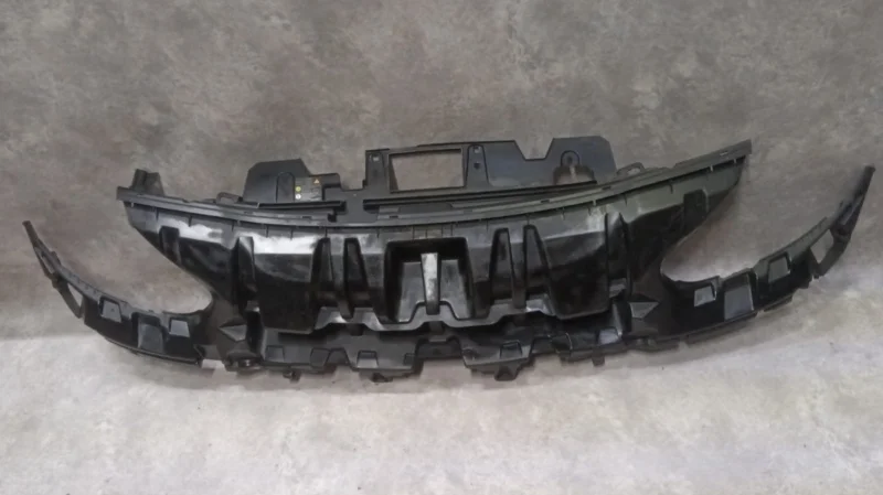 Усилитель бампера передний Renault Fluence L30R