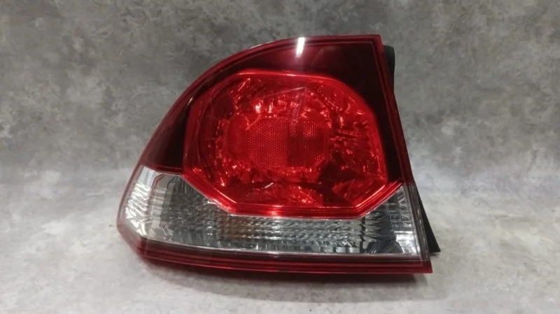 Фонарь в крыло задний левый Honda Civic 4D FD