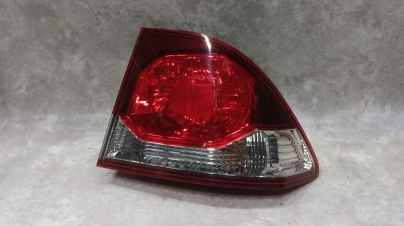 Фонарь в крыло задний правый Honda Civic 4D FD