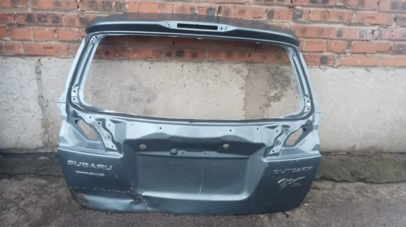 Крышка багажника задняя Subaru Outback BR