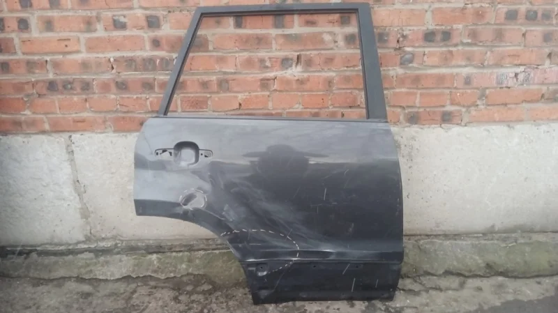 Дверь задняя правая Suzuki Grand Vitara JT