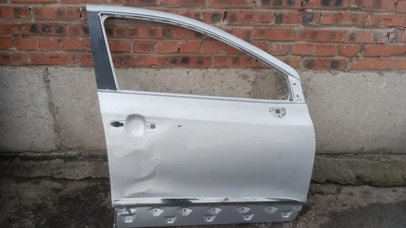 Дверь передняя правая Suzuki SX4 JY